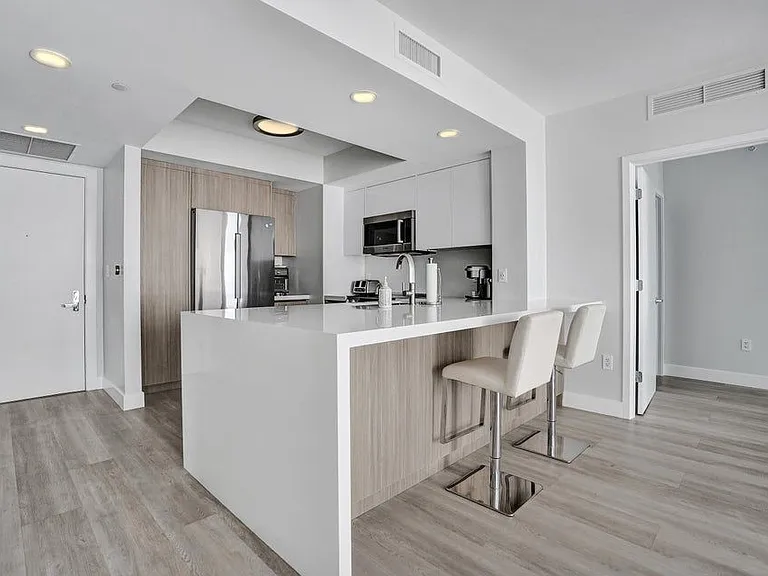 2821 Ocean Blvd #1106S — Photo 2