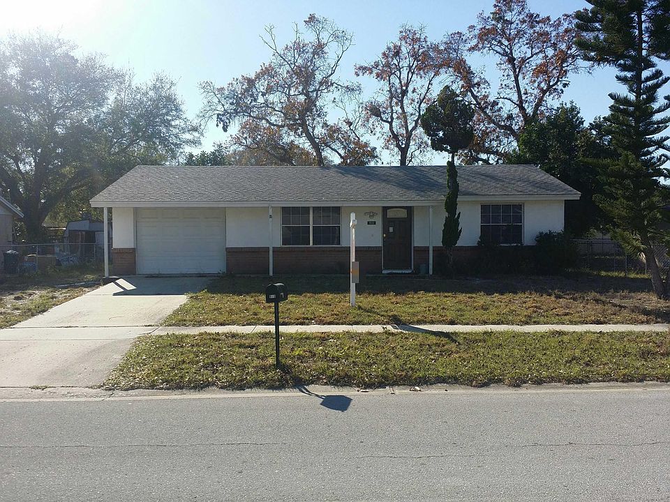 1st image of 910 Gaines Way Dr
