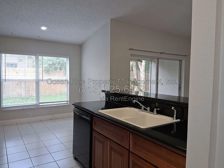13548 Bellingham Dr — Photo 6