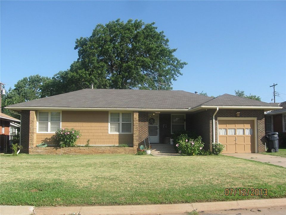 Cute house, 3 bed 1 bath and 1 car garage.