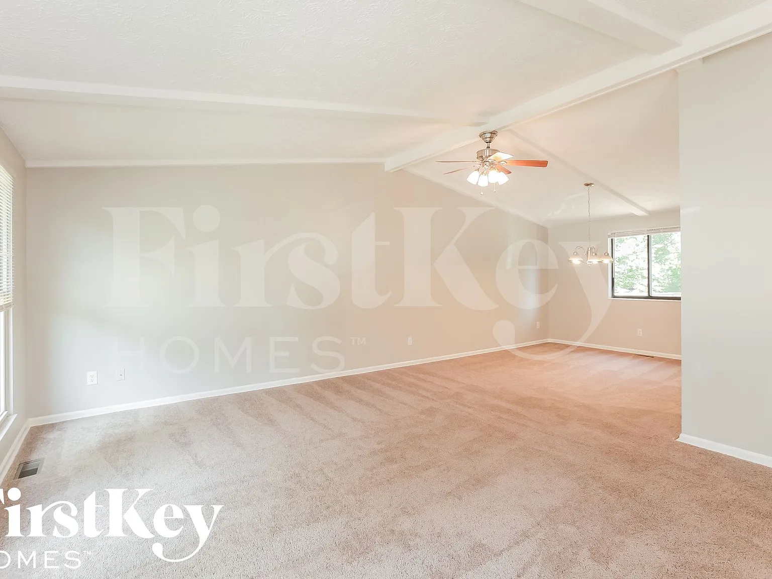3 bed, 2.5 bath, 2345 sqft, $1,975 — Photo 3