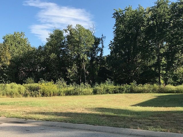 1st image of 131 Palace Dr