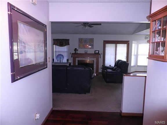 3rd image of 713 Clover View Ct