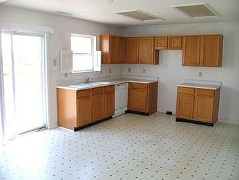 3rd image of 2133 Autumnwood Dr