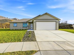 6448 W 29th Ct, Kennewick, WA 99338