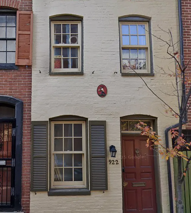 922 Tyson St