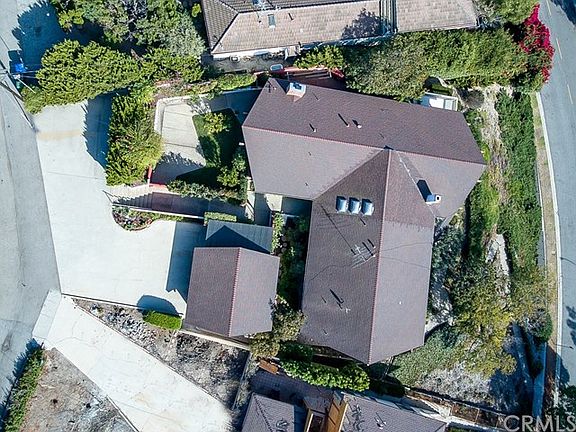 2nd image of 1530 W Averill Park Dr