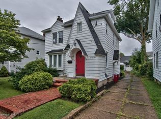 29 N Landon Ave, Kingston, PA 18704