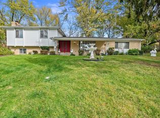 12480 Parkwood Ln, Florissant, MO 63033