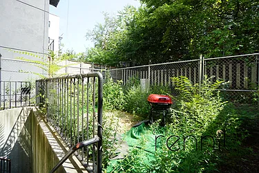 Rented by Rennit Inc.