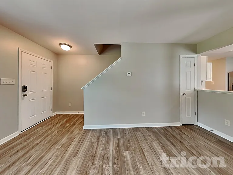 175 Crown Side Dr — Photo 5
