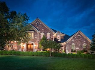 3 Windsor Terrace Ln, Saint Louis, MO