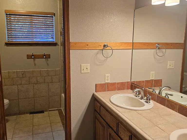 3525 Ashfork Dr — Photo 24