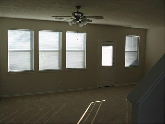 4th image of 17154 Oakwood Chase Dr