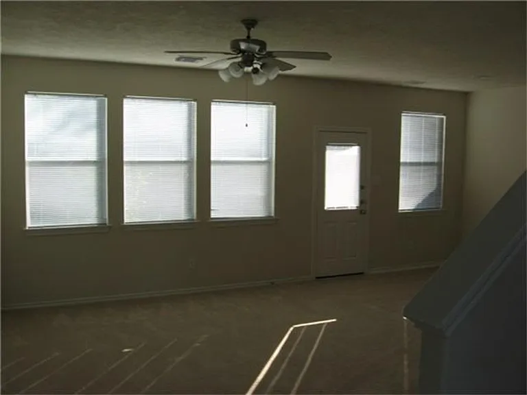 17154 Oakwood Chase Dr — Photo 4