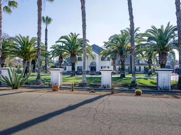 7207 E Bremer Ave, Fresno, CA 93737
