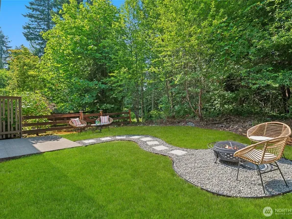 22518 NE Alder Crest Lane, Redmond, WA 98053