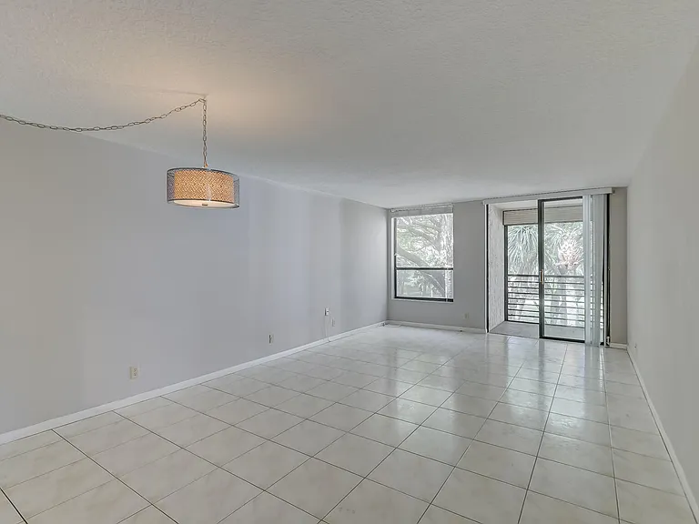 6751 N University Dr #302 — Photo 6