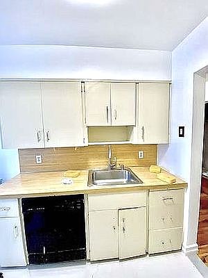 5th image of 20-55 27th St #1A