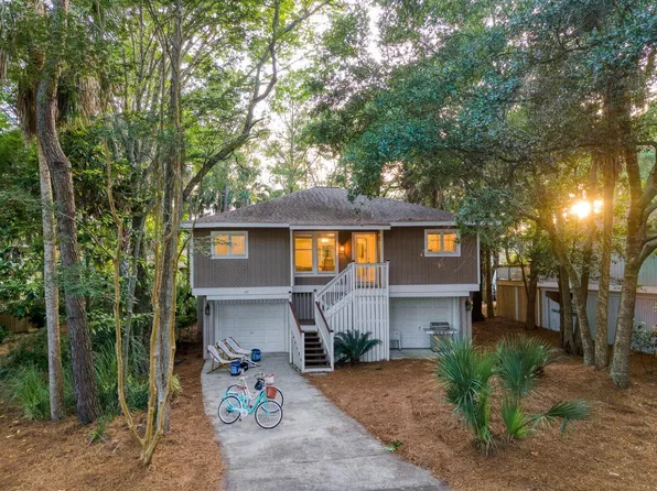59 Twin Oaks Ln, Isle Of Palms, SC 29451