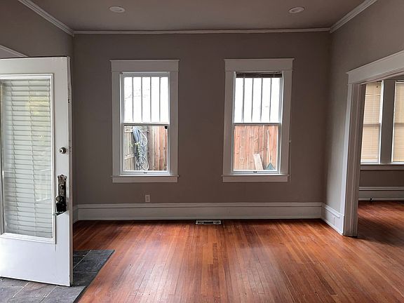 2nd image of 727 Glendale St Unit A