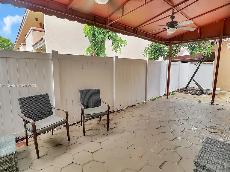 17920 NW 68th Ave #31 — Photo 25