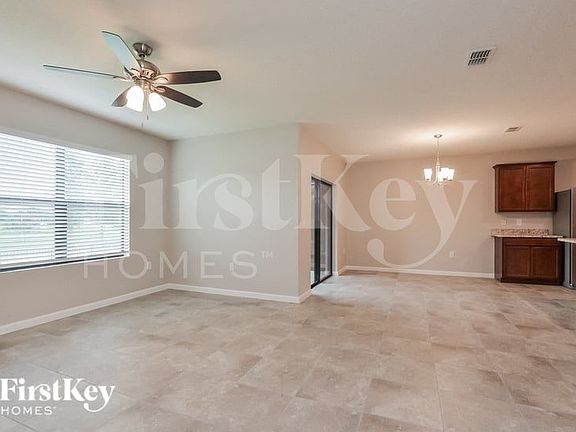 3rd image of 3747 Loggerhead Ln