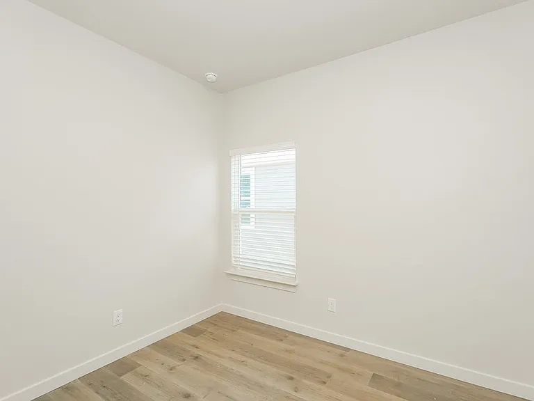 1308 Tilton Dr — Photo 13