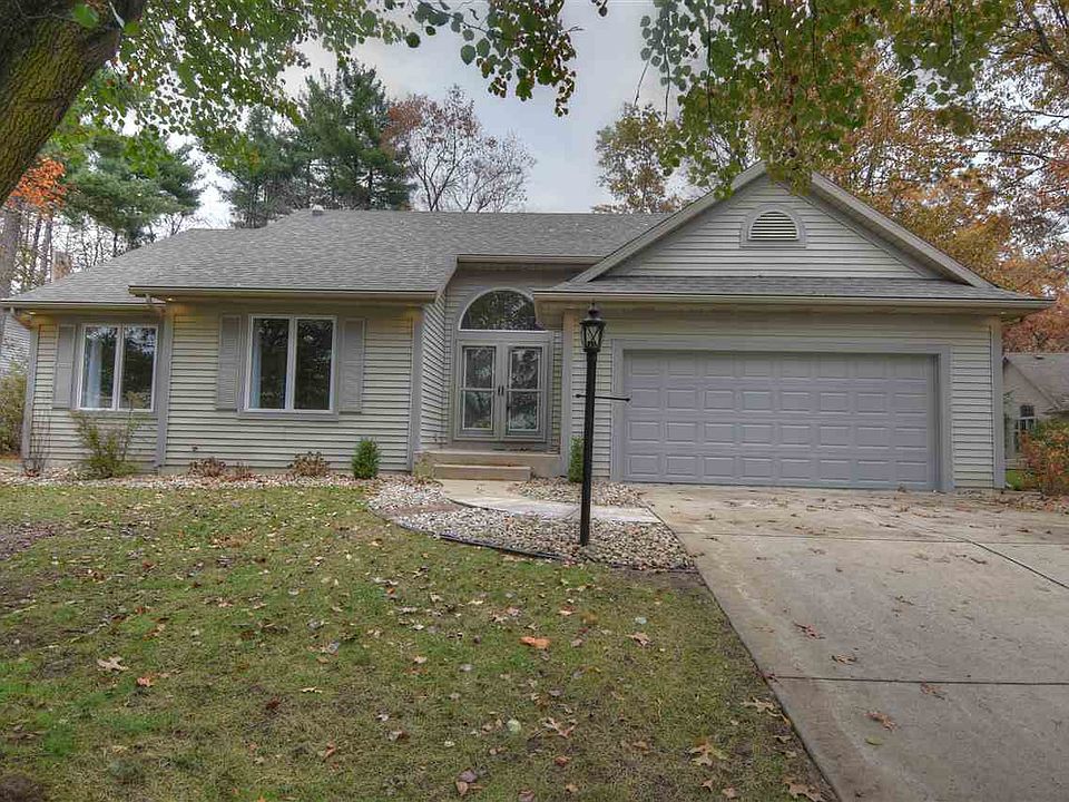 1st image of 53460 Pine Brook Dr