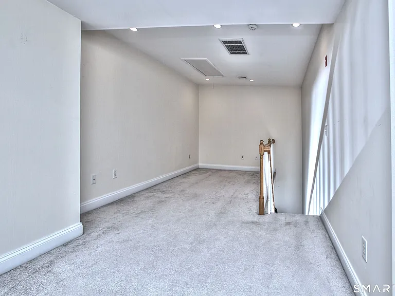 39 Maple Tree Ave #52 — Photo 19