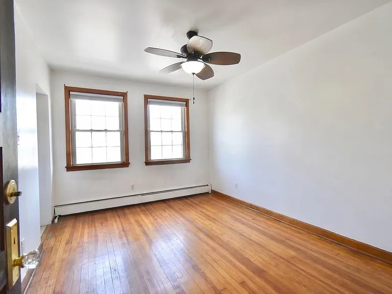 196 W 52nd St #2 — Photo 8