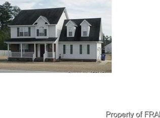 318 Somerset Dr, Raeford, NC 28376