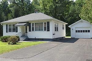 1st image of 15 Wilbur St