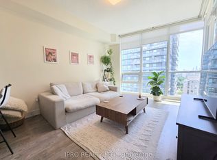 30 Roehampton Ave #1911, Toronto, ON M4P 0B9