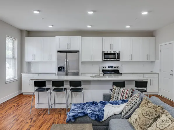 549 Armstrong St, Philadelphia, PA