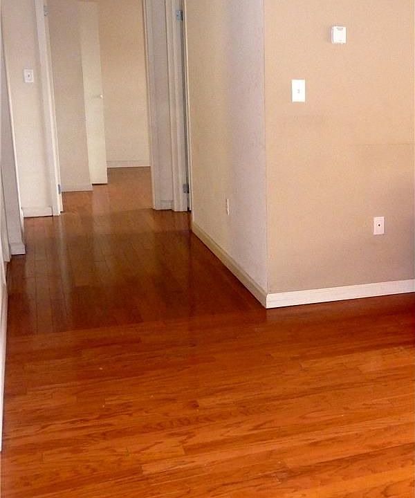 2nd image of 15 W 116th St APT 3B