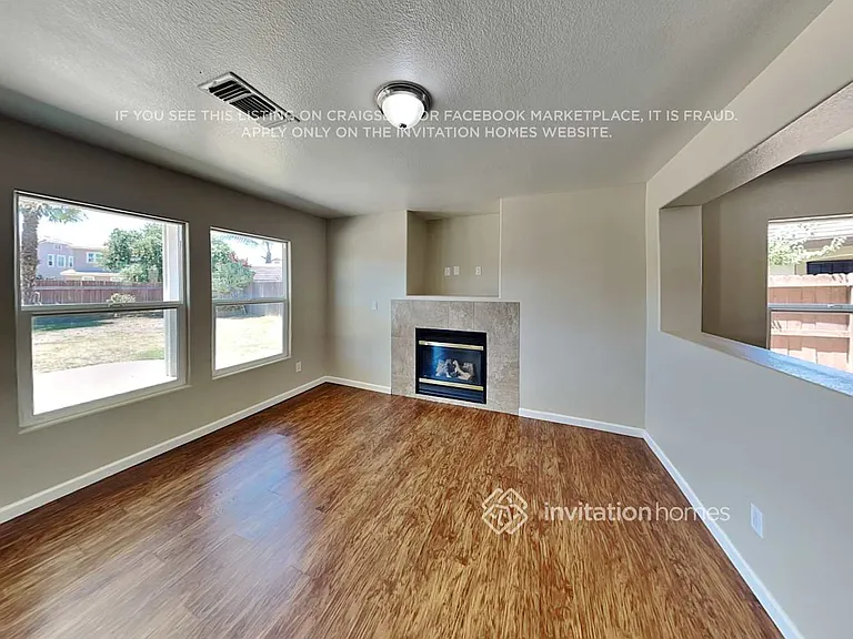 8812 Billfish Way — Photo 5