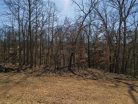 3rd image of 12 Bexhill Cir