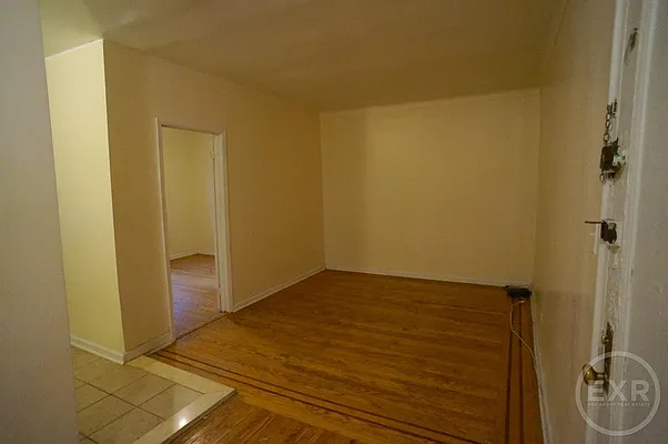 Rented by EXR | media 28