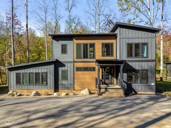 4143 Fontaine Way, Gatlinburg, TN 37738