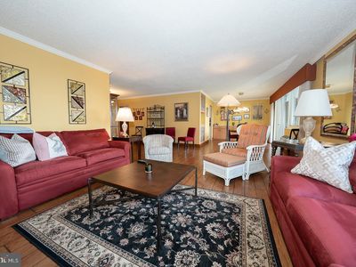 1901 John F Kennedy Blvd APT 2404, Philadelphia, PA, 19103