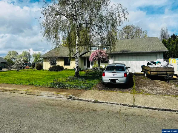 1727 Modoc Dr NE, Keizer, OR 97303