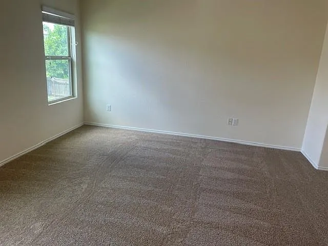 10201 Gertrudis Loop — Photo 14