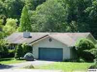 810 Kings Hills Blvd, Pigeon Forge, TN 37863