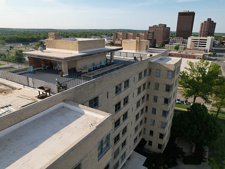 The Apartments at Hotel Phillips — Photo 15