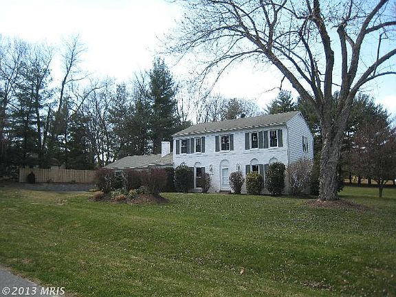 2nd image of 16004 Finegan Dr