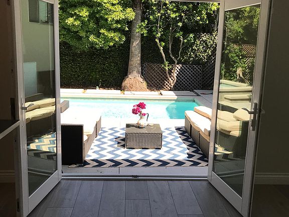 4th image of 3739 Lankershim Blvd
