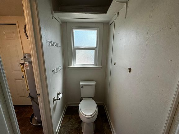 5th image of 212 E Pine St Unit 2