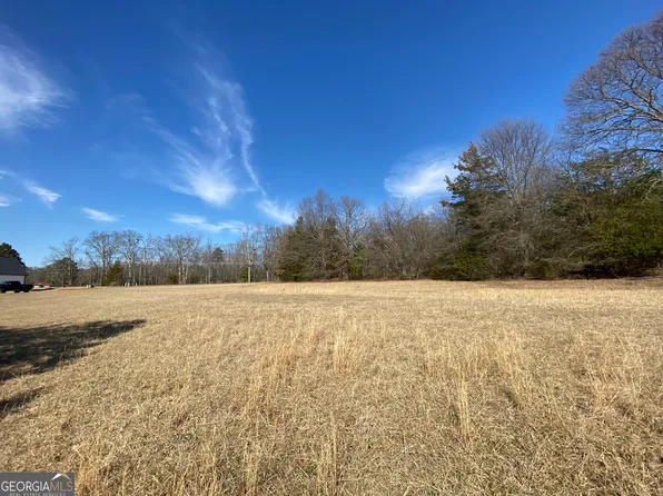 13 Majestic Shores Trl, Hartwell, GA 30643