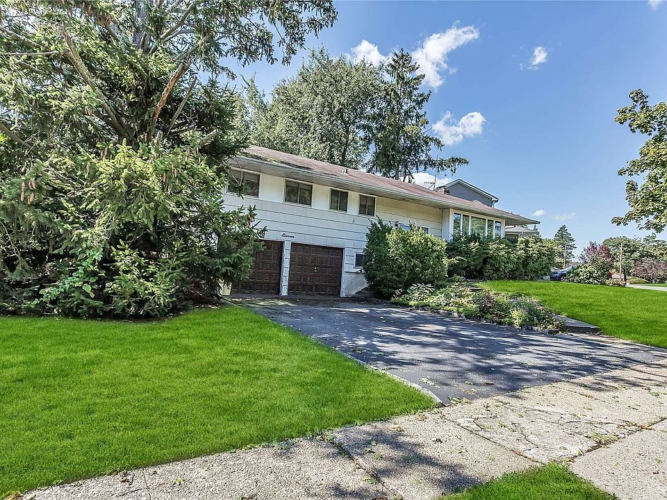 1st image of 11 Cedar Dr S